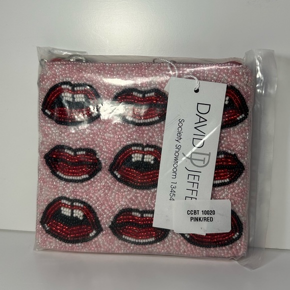 David Jeffery Small Beaded Pink with Red Lips Crossbody/Clutch/Purse - Picture 1 of 4